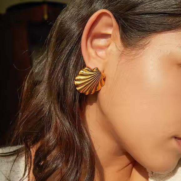 Bayside Gold Seashell Earrings