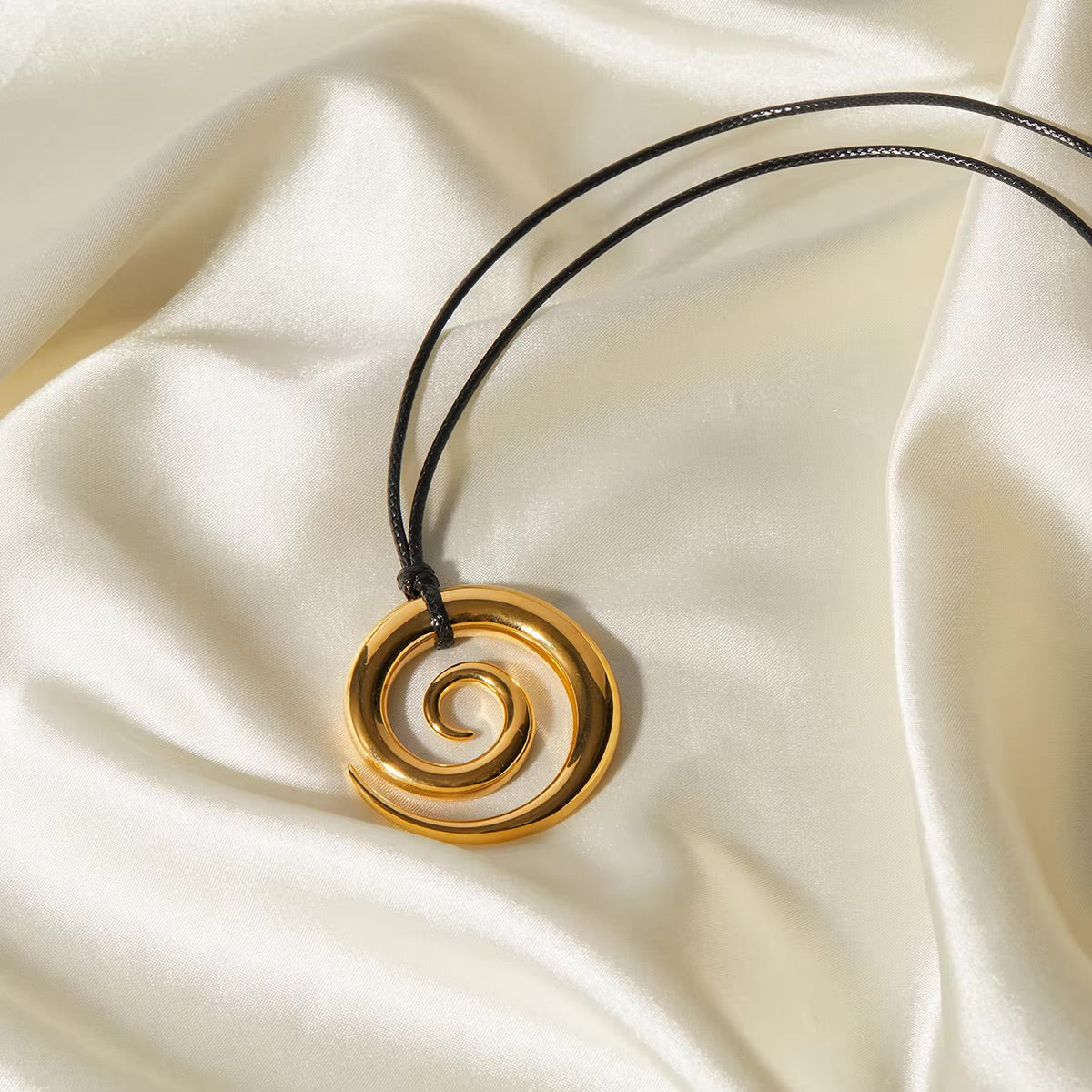 Romilly Spiral Pendant