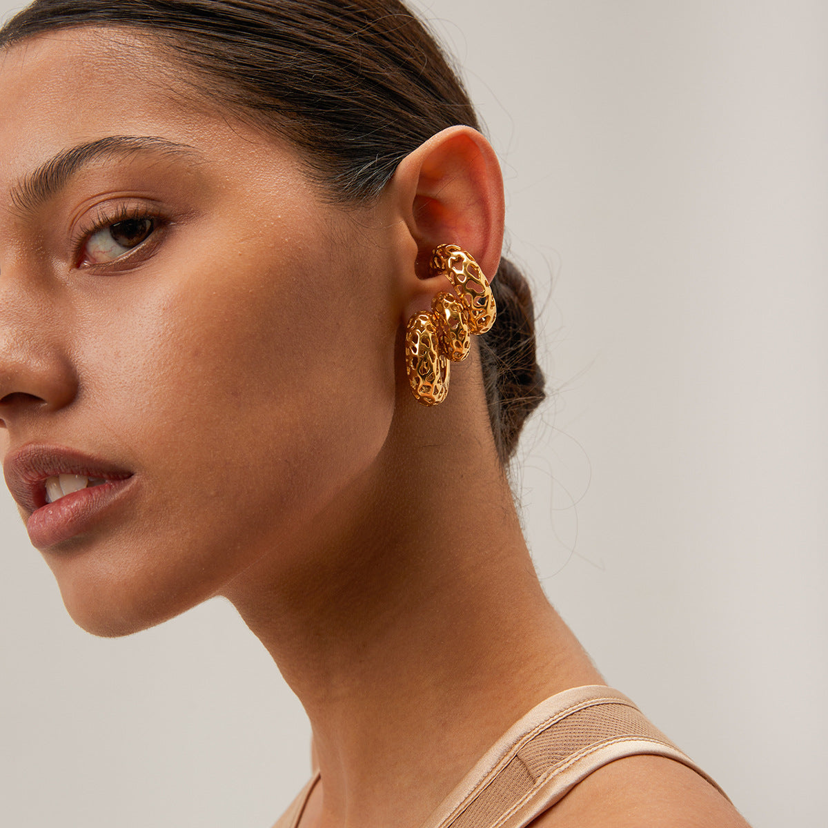 Alma Gold Earrings