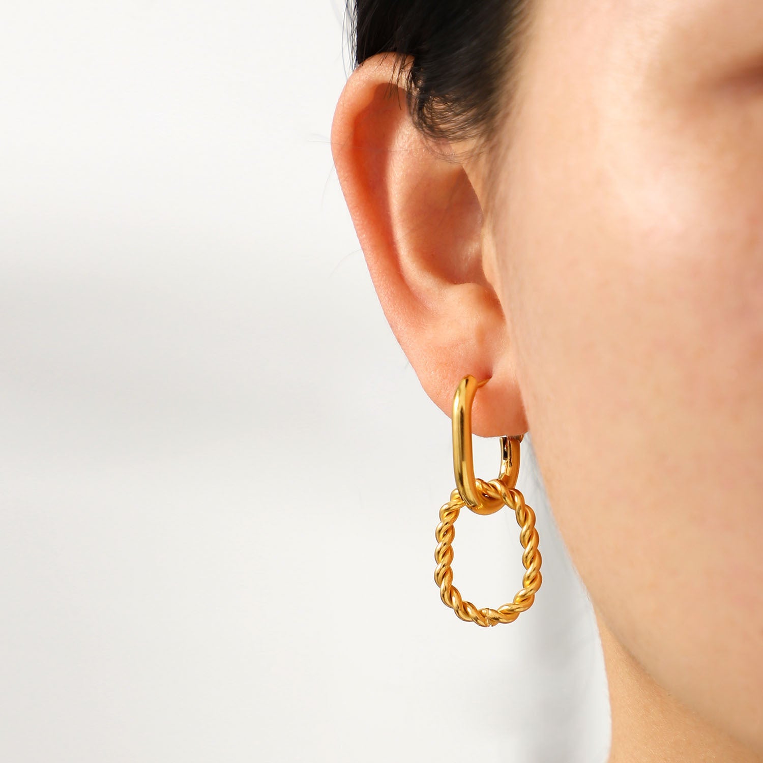 Skadi Gold Earrings