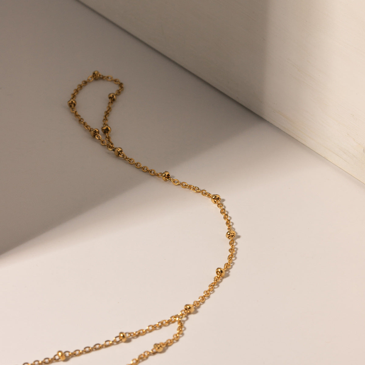 Evelyne Gold Chain Bracelet