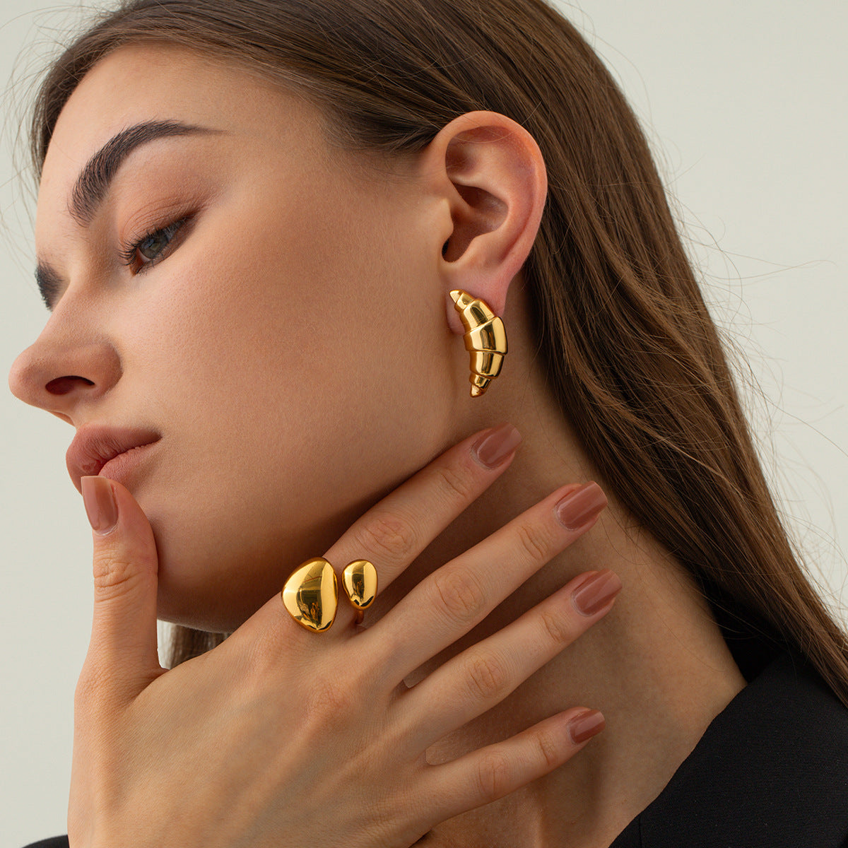 Emberly Gold Earrings