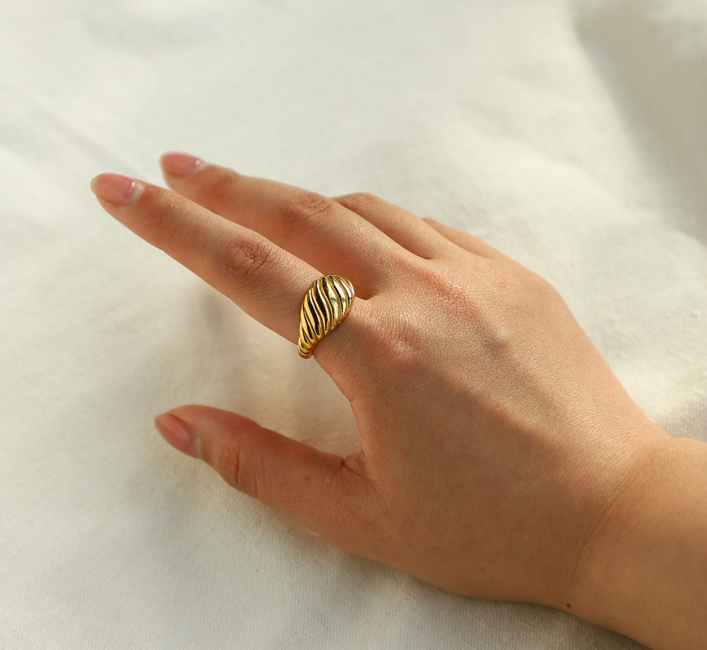 Mia Gold Croissant Ring