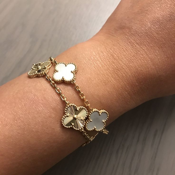 Trinity Gold Clover Bracelet